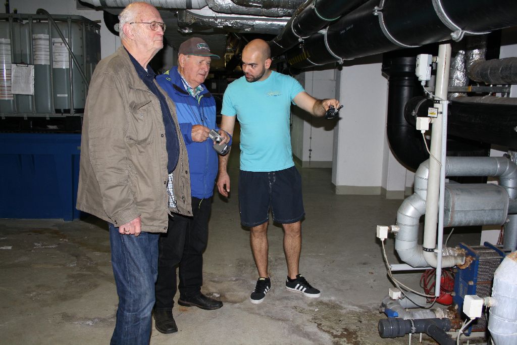 16.09.17: Führung im Cabrio und BHKW: Energieströme in einem Schwimmbad (Bild: Gemeinde Senden) 16.09.17: Führung im Cabrio und BHKW: Energieströme in einem Schwimmbad (Bild: Gemeinde Senden)