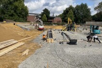 Einbau der Skateelemente und Modellierung der zu betonierenden Anlage2.