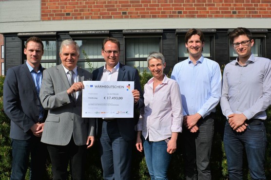 (v. l.): Christian Holterhues (wfc). Prof. Dr. Christof Wetter (Projektleitung WiEfm), Bürgermeister Sebastian Täger, Petra Volmerg (Gemeinde Senden), Jan Ortmann und Felix Kunert (BODE Planungsgesellschaft mbh in Münster) Foto: Anna Eckart (wfc)