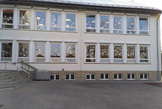 Aussenverschattung an der Westfassade der Grundschule in Bösensell