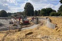Palisaden für die Einfassung der Pflasterflächen und des Skatebereichs1.