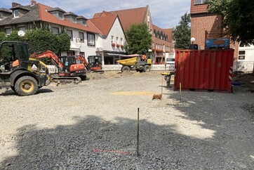 04.08.2022: Der Unterbau wird vorbereitet.