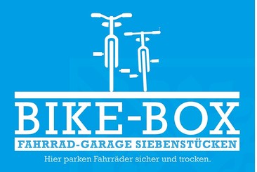 Hinweisschild an den Fahrrad-Garagen 